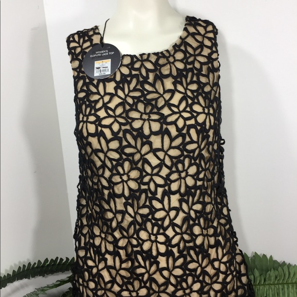 Neiman Marcus camisole & tank - Picture 2 of 8